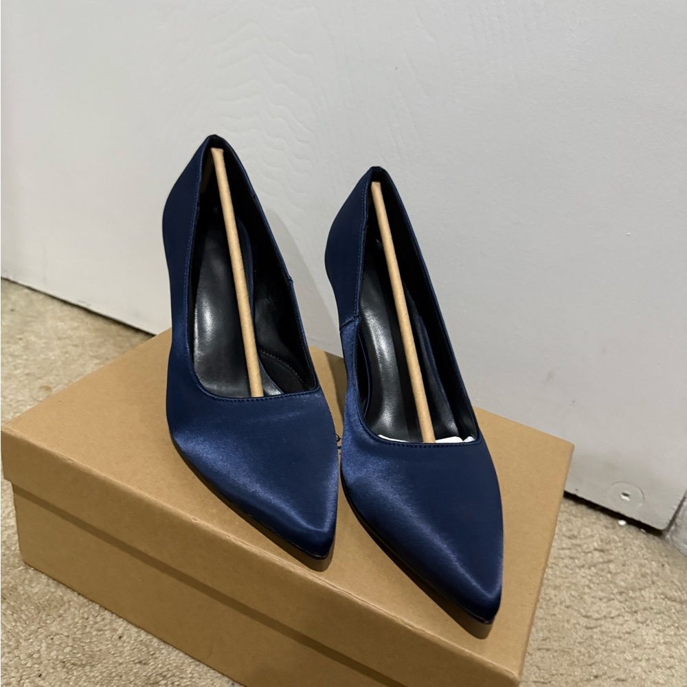 Navy Blue Satin Women's Pumps NIB Size 9